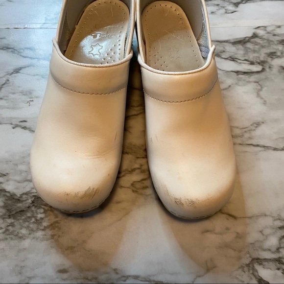Dansko Professional Clogs Size 37 / US 7 – Comfort Work Shoes - Picture 6 of 8